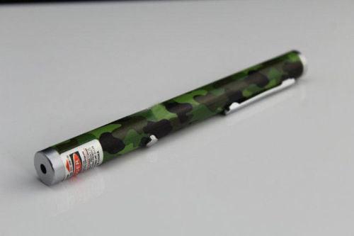 Ultra Bright Rechargeable USB 5mw 532nm Green Laser Pointer Army Green for outdoor fun and hobbies.